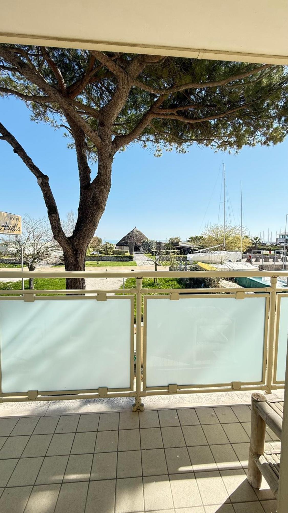 Hotel Ariella Milano Marittima Exterior foto